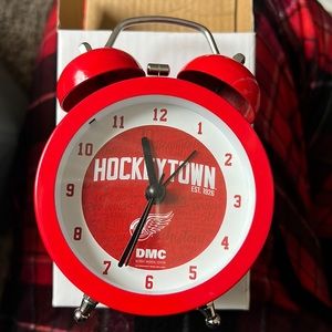 Detroit Red Wings clock